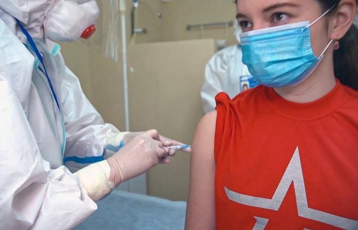 تطعيم أكثر من 3 آلاف شخص بلقاح ضد كورونا في موسكو