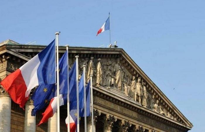 فرنسا تدعو دول الشرق الأوسط لمنع مقاطعة منتجاتها