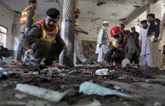 باكستان.. انفجار قنبلة يودي بحياة 4 تلاميذ في مدرسة دينية