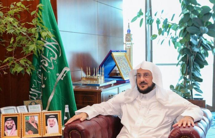 "آل الشيخ": تعويض متوفى كورونا في القطاعات الصحية يجسّد إنسانية الملك سلمان