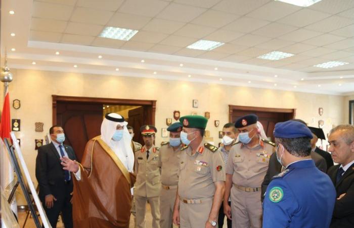 سفير المملكة بمصر يزور "أكاديمية ناصر العسكرية" ويحضر "يوم المملكة"