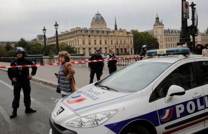 فرنسا.. إصابة رجل دين بنيران مسلح قرب كنيسة في ليون