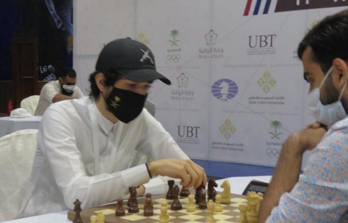 انطلاق تصفيات بطولة المملكة للشطرنج السريع بجدة