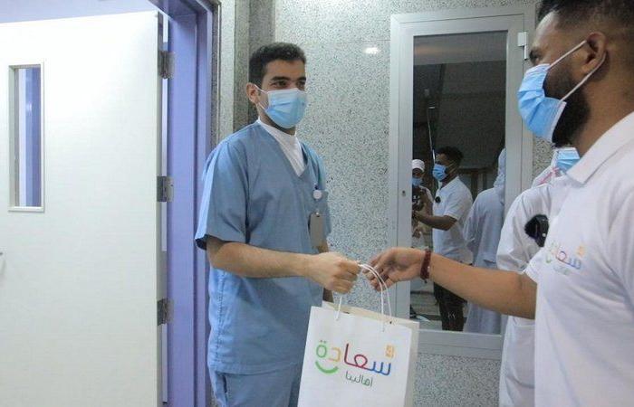 "سعادة أهالينا" تحتفي بـ"أبطال الصحة" في مكة المكرمة