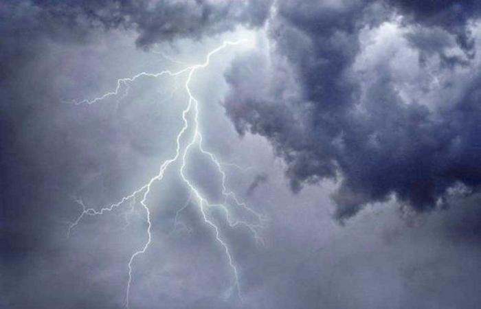 "الأرصاد": أمطار متوسطة إلى غزيرة على الباحة و"المدني" تحذّر