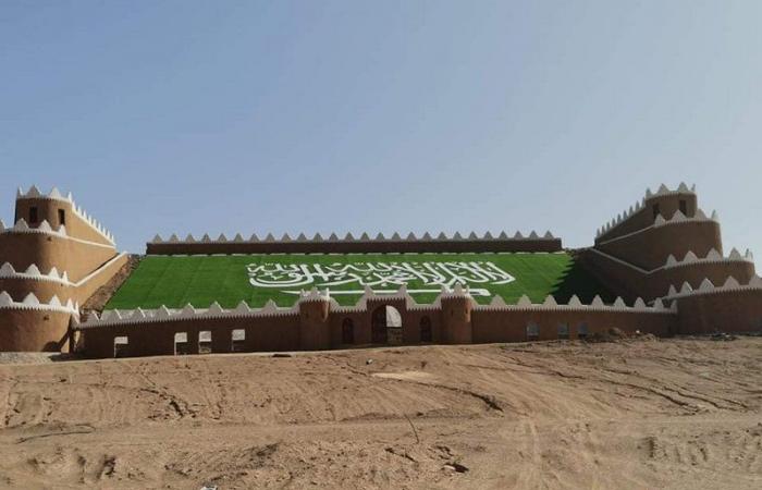 "بلدية القليبة" تنفِّذ أكبر مجسَّم عَلَم للسعودية بمنطقة تبوك