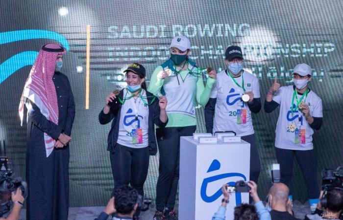 24 فائزًا في النسخة الأولى لبطولة السعودية للتجديف في جدة