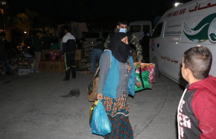 إغاثي الملك سلمان يقدم مساعدات للاجئين السوريين متضرري "حريق حنين" في لبنان