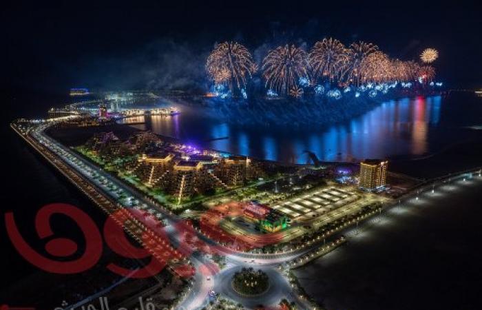 رأس الخيمة تبعث رسالة الأمل والإنجاز بإطلاق أحد أكبر عروض الألعاب النارية في العالم احتفالاً بالعام الجديد