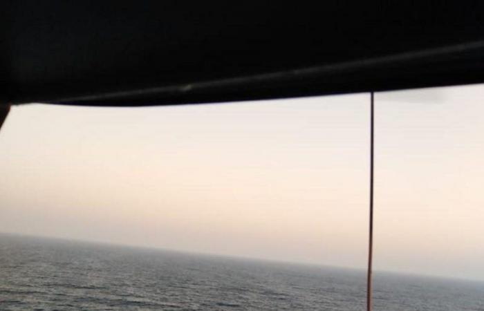 "البحرية الملكية السعودية" تنقل مريضًا لمستشفى بجازان