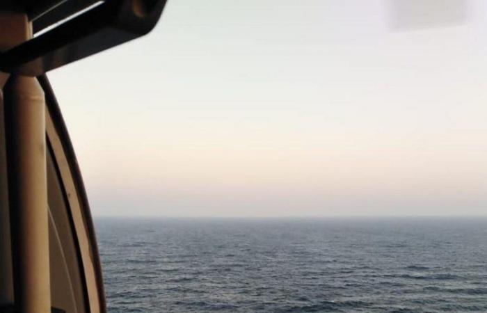 "البحرية الملكية السعودية" تنقل مريضًا لمستشفى بجازان
