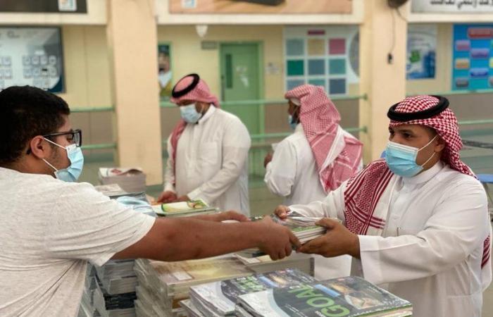انطلاق أكثر من 700 طالب وطالبة في مدارس جدة