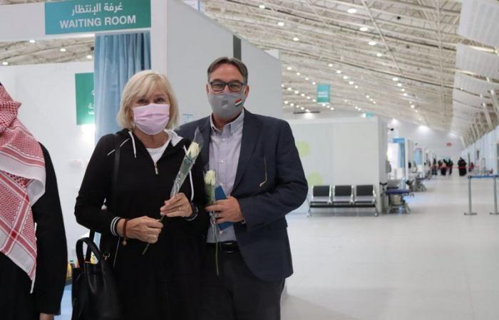 السفيران الألماني والمجري: شاهدنا تنظيمًا رائعًا في مركز اللقاحات