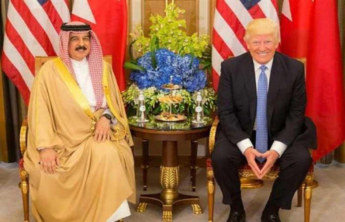 الرئيس الأمريكي يمنح ملك البحرين وسام الاستحقاق بدرجة قائد أعلى