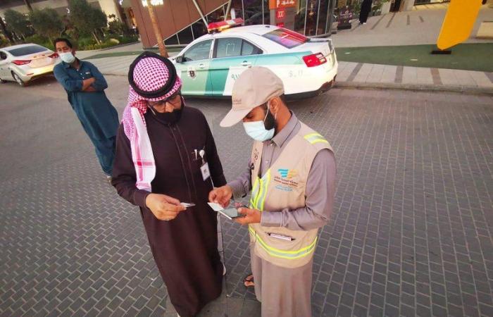 "موارد الرياض" تضبط عمالة بمعرفات سعودية بأحد تطبيقات تأجير المركبات