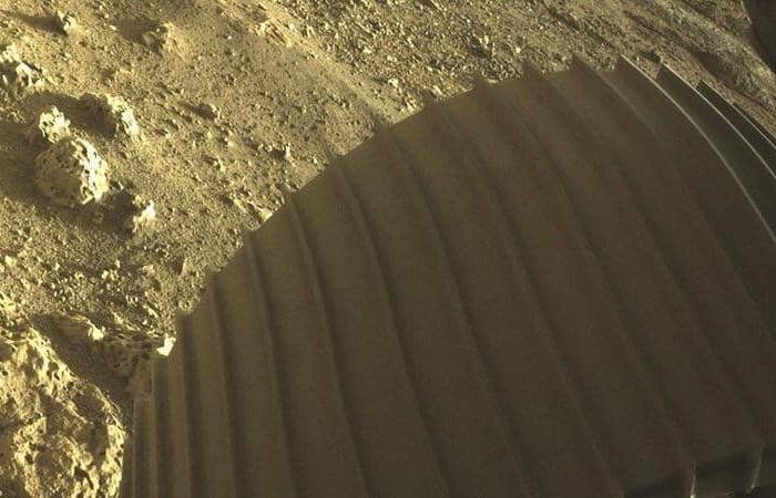 شاهد.. صور بانورامية عالية الدقة لسطح المريخ