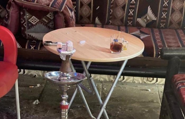 "شرفية جدة" تغلق مقهى مخالفًا يقدم الشيشة.. وتصادر محتوياته