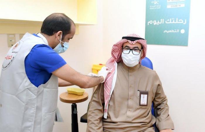 "ملكية ينبع" تدشن حملة التطعيم ضد فيروس كورونا بالمركز الطبي