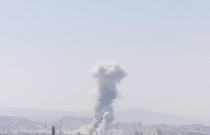 شاهد.. طائرات التحالف تستهدف مخازن وقود صواريخ بالستية لمليشيا الحوثي الإرهابية