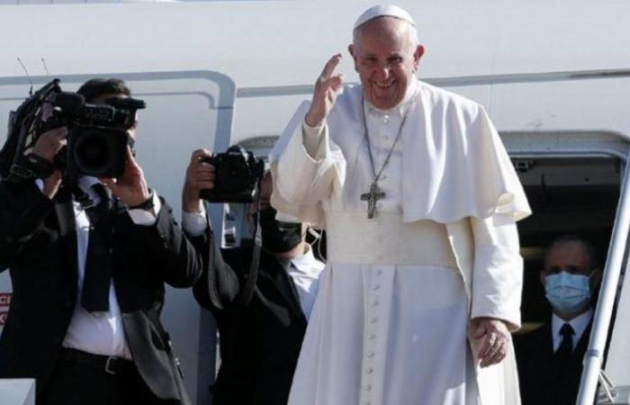 بابا الفاتيكان يغادر بغداد بعد ثلاثة أيام زار فيها خمس محافظات عراقية