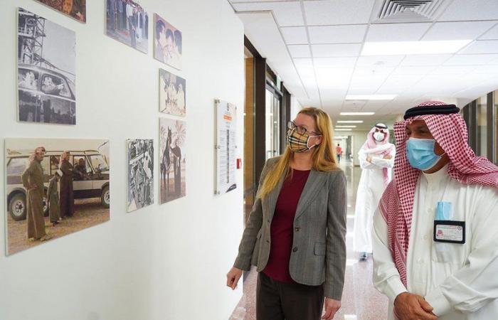 شاهد.. القنصل الأمريكي بالظهران تزور جامعة الأمير محمد بن فهد