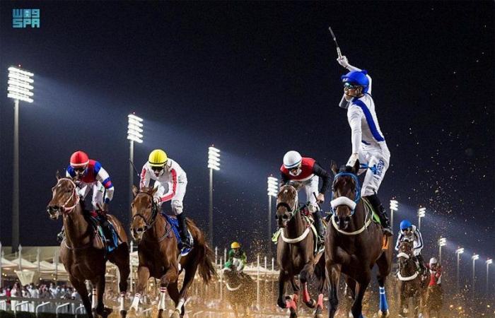أمير الرياض يرعى حفل سباق نادي سباقات الخيل على "كأس المؤسس"
