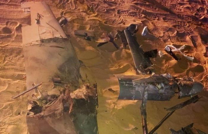 شاهد .. تدمير الطائرة من دون طيار المفخخة "السابعة" التي أطلقها "الحوثي" باتجاه خميس مشيط
