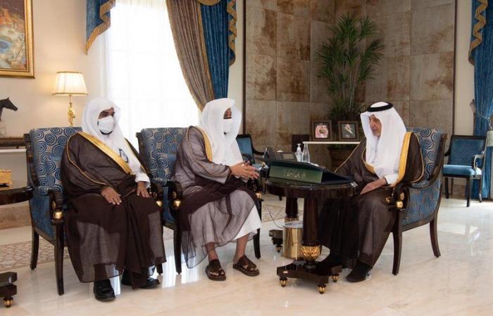 أمير مكة يدشن حملة "رب اجعل هذا البلد آمنًا" ويؤكد أهمية توحيد الصف