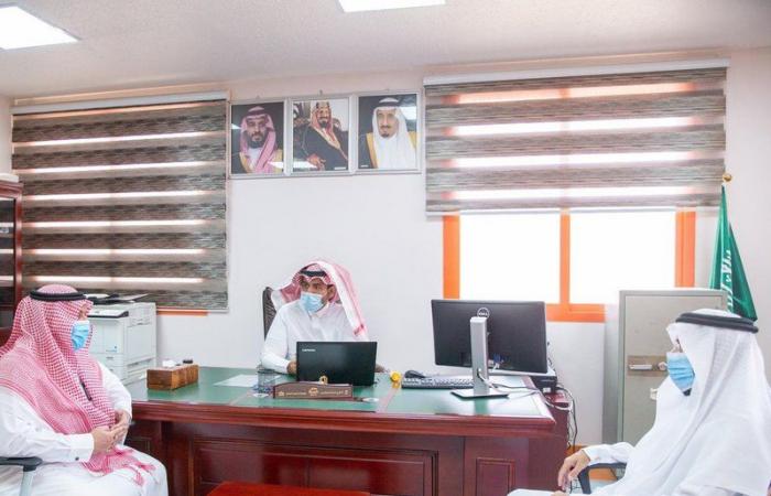 مدير "تعليم الرياض" يتفقّد سير اختبارات الفصل الثاني