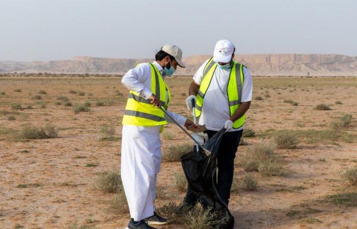 شاهد.. مبادرة للمحافظة على نظافة محمية الملك عبدالعزيز الملكية