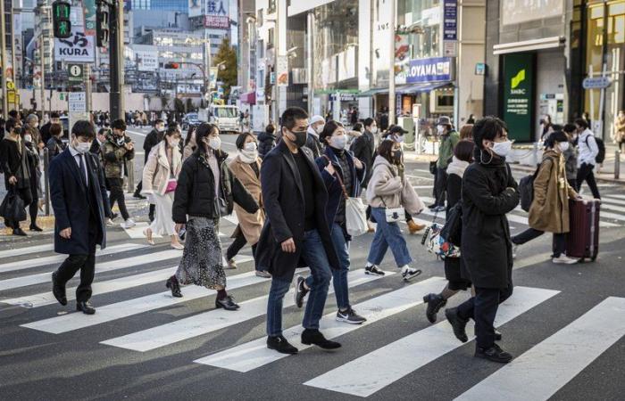 اليابان تستعد لثالث حالة طوارئ تفشي كورونا في طوكيو وأوساكا