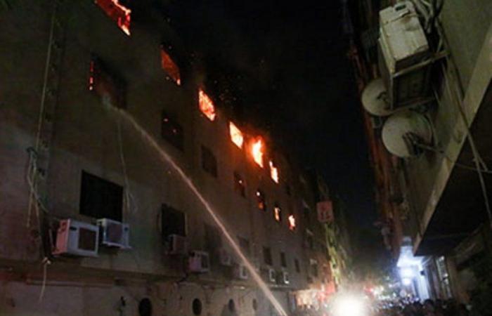 بالفيديو.. حريق ضخم في كنيسة بالعاصمة المصرية