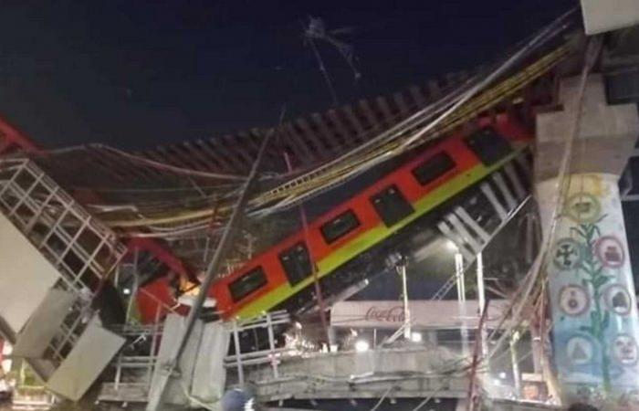 فيديو.. سقوط قطار لحظة عبوره جسرًا معلقًا ومصرع 23 شخصًا