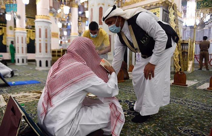 أكثر من 1000 جولة تبخير وتطييب لقاصدي المسجد النبوي