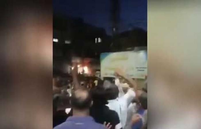 مقتل مدني في إطلاق "ي ب ك" النار على متظاهرين في منبج السورية .. بالفيديو
