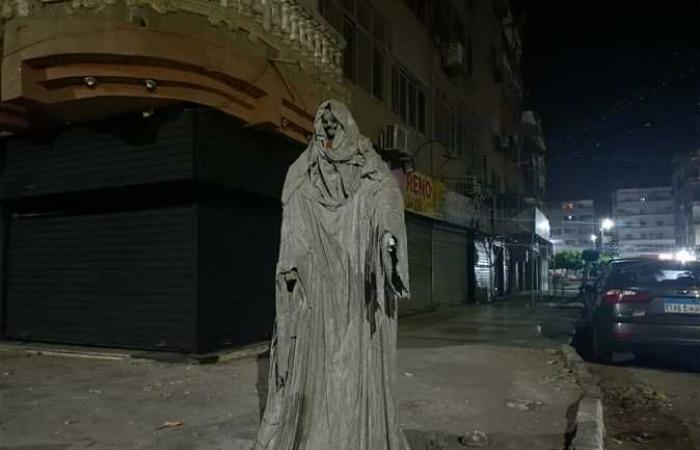 تمثال مرعب يثير الذعر في شوارع الإسماعيلية