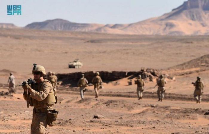 استمرار مناورات "مخالب الصقر 4" بين القوات البرية الملكية السعودية والقوات الأمريكية