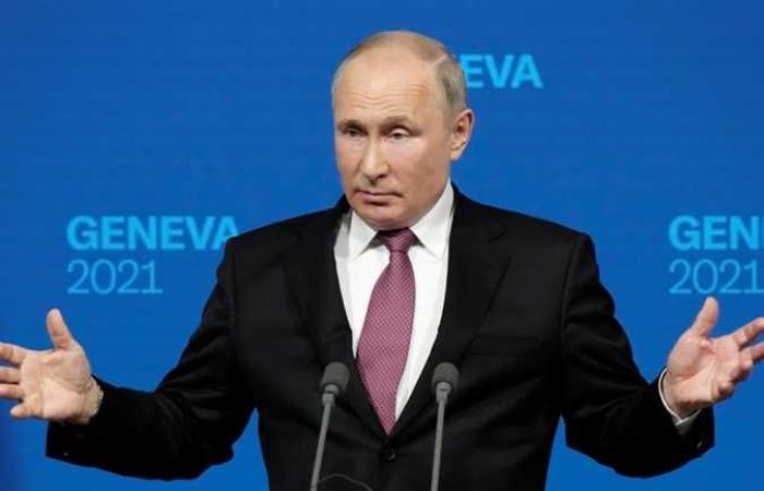 بوتين يحذّر: خطر فيروس كورونا لم يتراجع