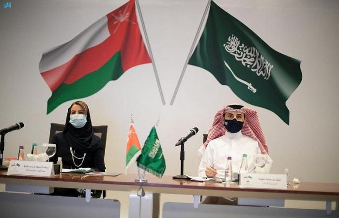 "خوجه" يبحث مع وفد عماني إمكانية إنشاء منطقة صناعية سعودية في مسقط