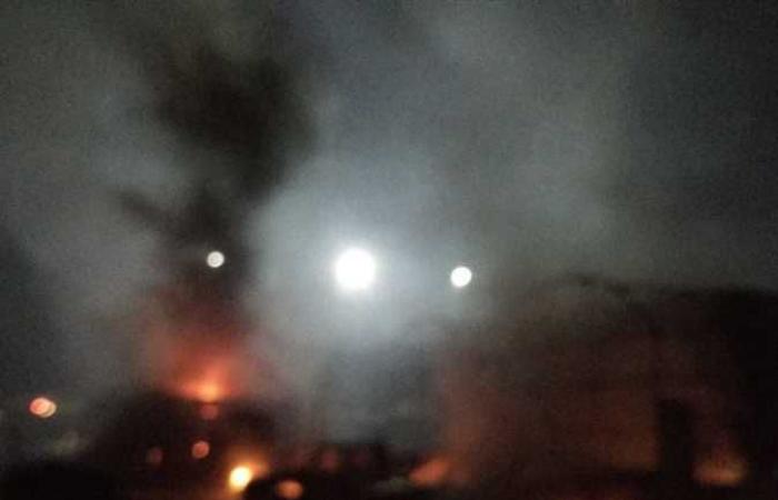 حريق في «الزراعات المحمية» بوزارة الزراعة.. و6 سيارات تحاول السيطرة على النيران