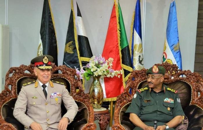 زيارة غير معلنة.. وفد عسكري مصري رفيع يبحث في السودان أزمة سد النهضة