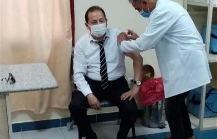 إقبال كبير من المواطنين على التطعيم بلقاح كورونا بشمال سيناء