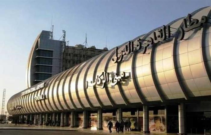 جمارك مطار القاهرة تضبط محاولة تهريب عدد من أجهزة IQOS الخاصة بالتدخين بالتسخين