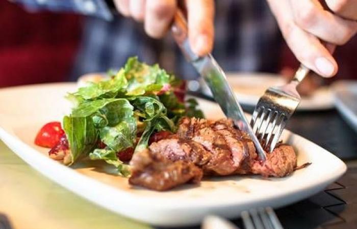 لماذا يحب الرجال اللحوم أكثر من النساء؟