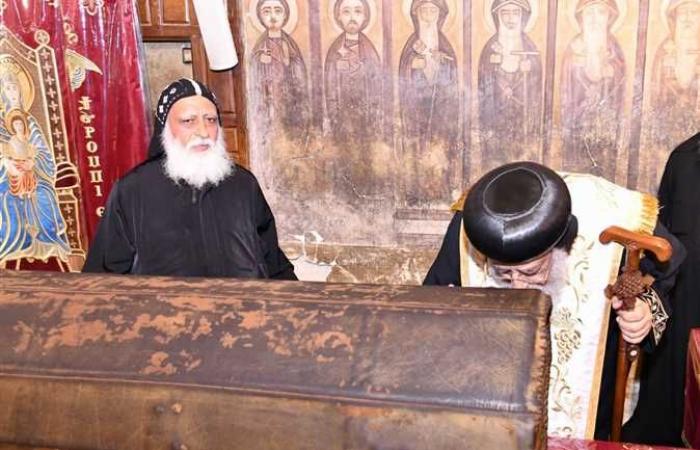 الكنيسة تحتفل بعيد القديس الأنبا بيشوى غداً.. والبابا يُطيّب الرفات في وادى النطرون (صور)