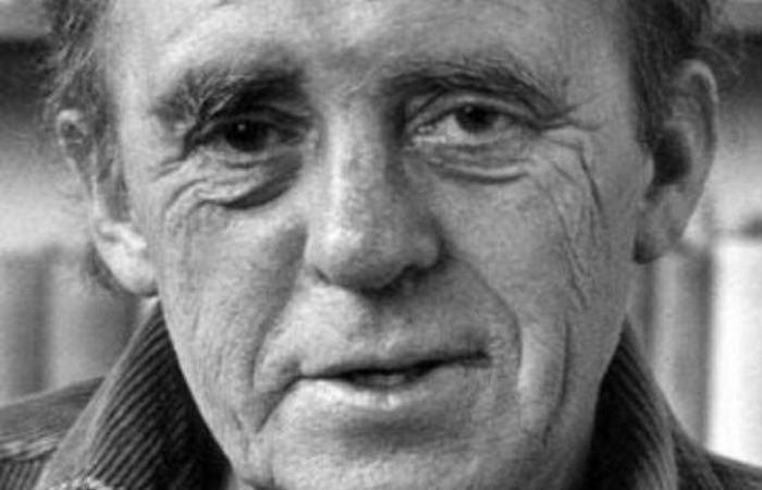«زي النهارده» وفاة الروائي الألماني هاينريش بول 16 يوليو 1985