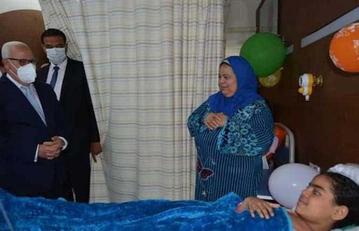 محافظ بورسعيد يتفقد مستشفى النصر
