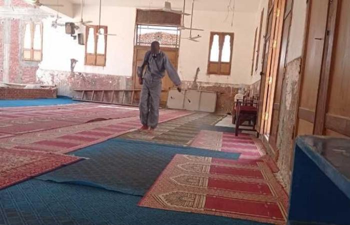تطهير وتعقيم المساجد استعدادًا لصلاة عيد الاضحي في شمال سيناء