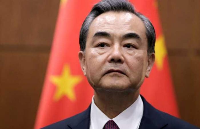 الصين: لايمكن أن تستمر الأزمة السورية التي أودت بحياة 500 ألف شخص و11 مليون لاجئ