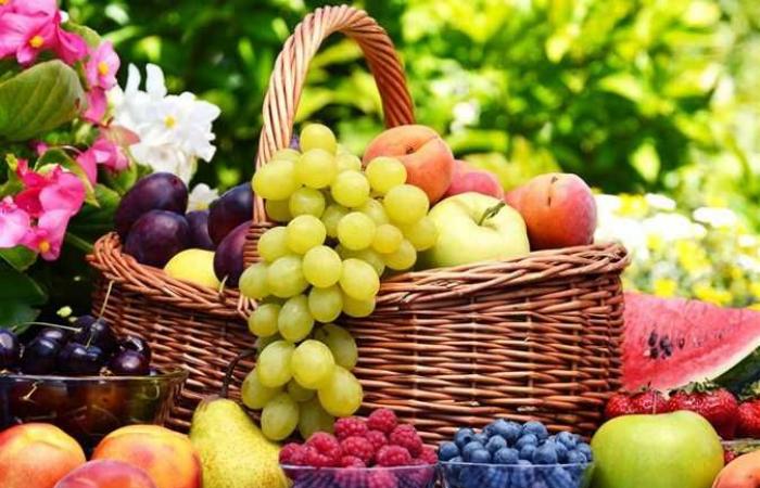 التفاح 11 والطماطم 1.5 ..تعرف على أسعار الخضروات والفاكهة اليوم
